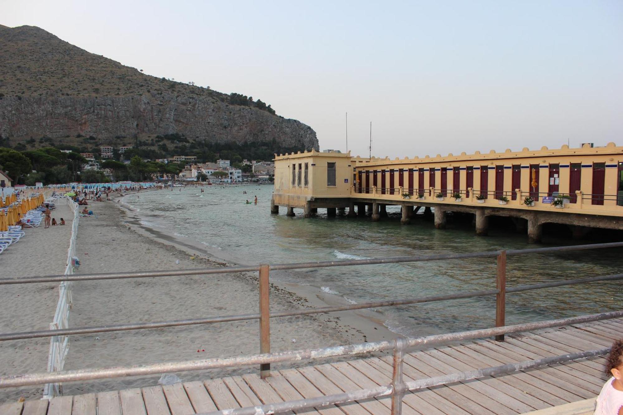 Appartamento Stazione Centrale Palermo Exterior foto